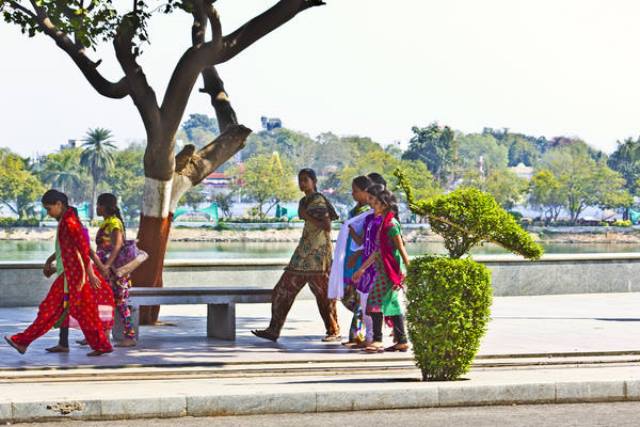 Туристкам посоветовали не носить юбки в Индии